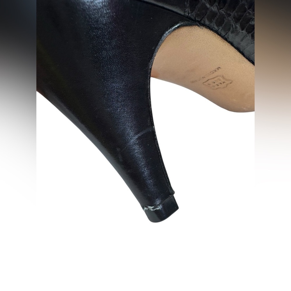 Salvatore Ferragamo .Black Leather Women's Shoes - Picture 8 of 8